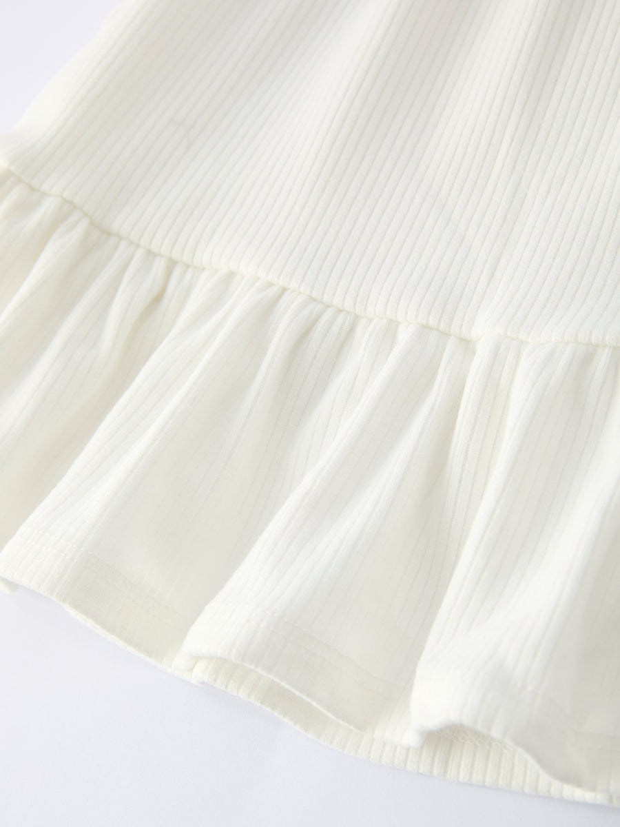 White Top And Daisy-Print Flared Pants Girl's Outfit