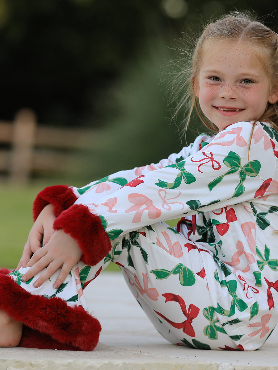 Holiday Bow Print Christmas Pajama Set – Girls Cozy Red Trim Sleepwear